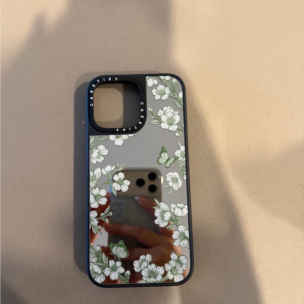 Casetify Green and White Floral Phone Case - Mirror